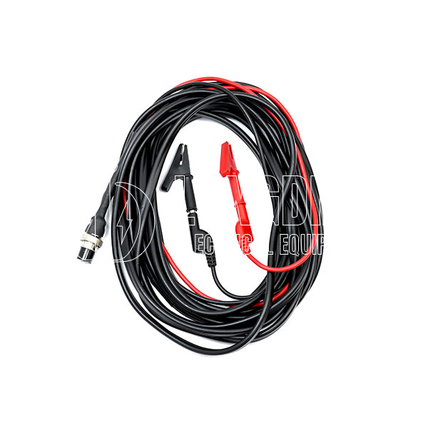 Energy storage locking power cord